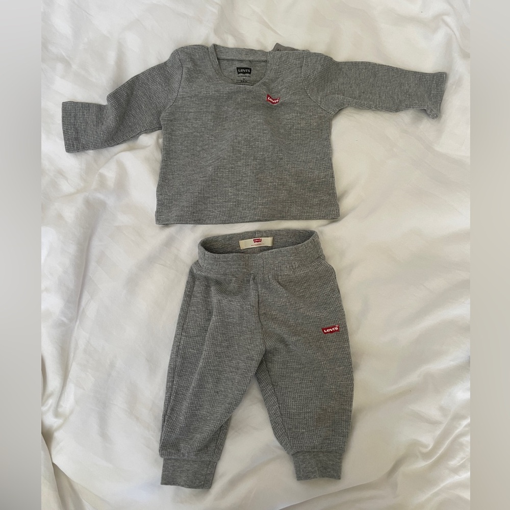 Levi’s 6 month baby waffle knit set